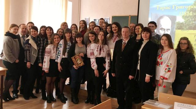 Спільне фото учасників та організаторів дійства